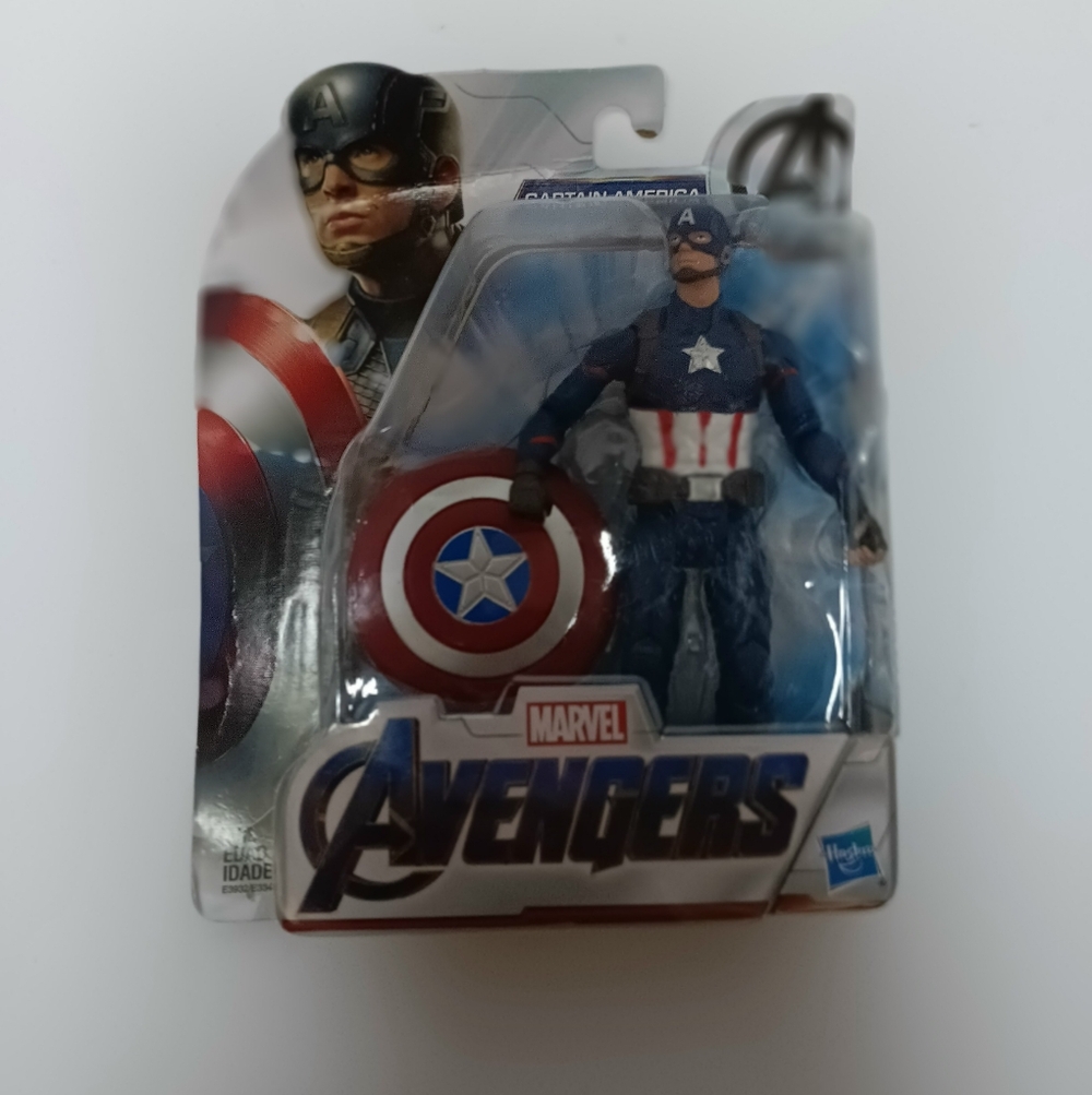 Hasbro Marvel Avengers Captain America Action Figure - Red, Blue, White